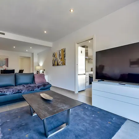 Flat 58 - Center *